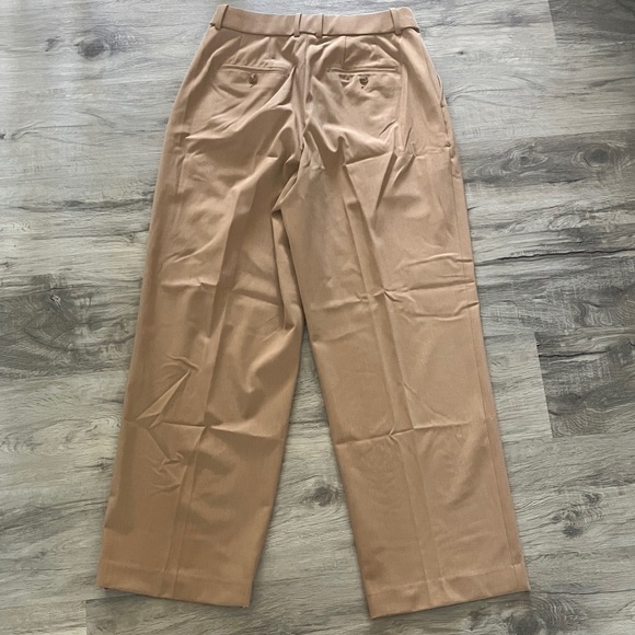 Uniqlo Women's Tan Trousers - Picture 5 of 5